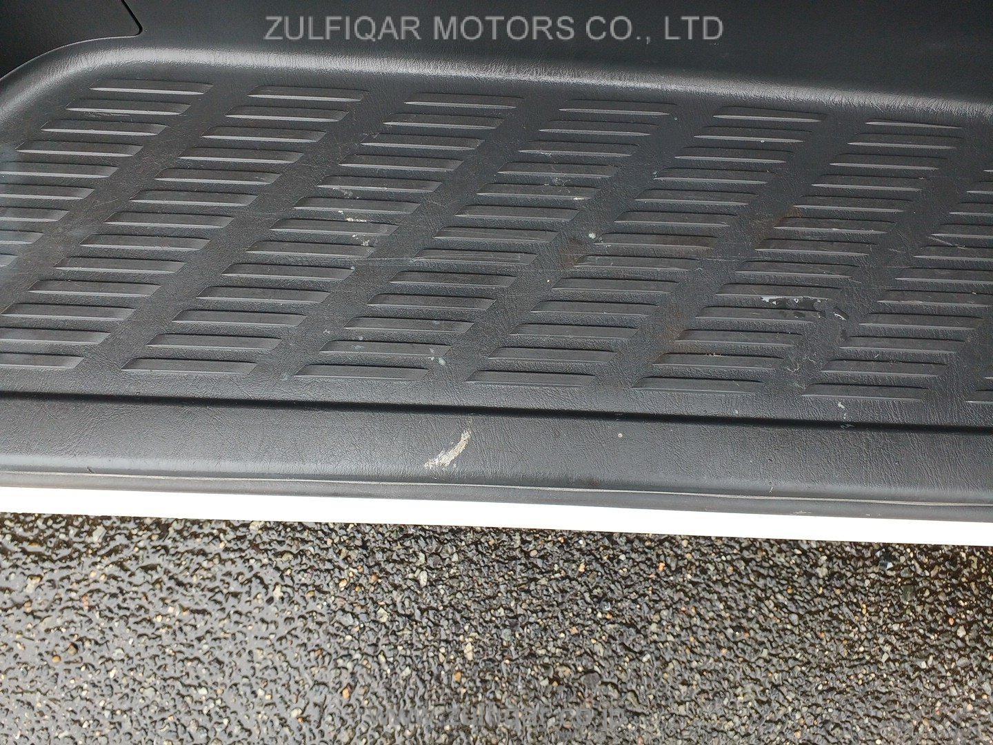 TOYOTA HIACE 2012 Image 24