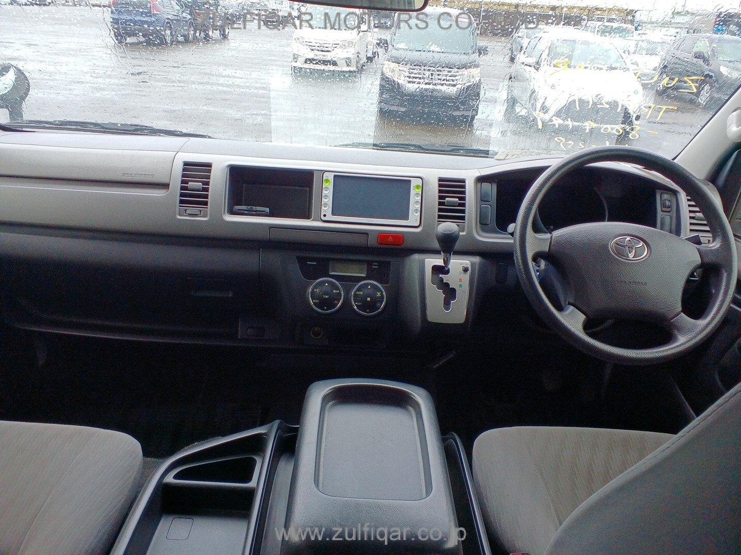 TOYOTA HIACE 2012 Image 7