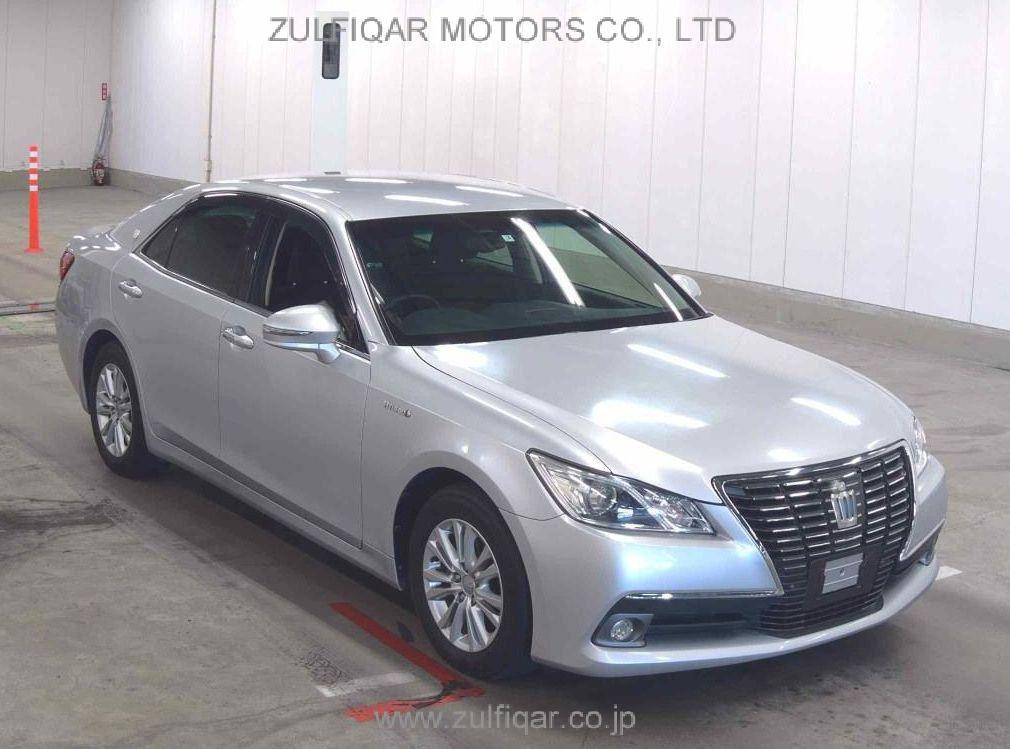 TOYOTA CROWN HYBRID 2015 Image 1