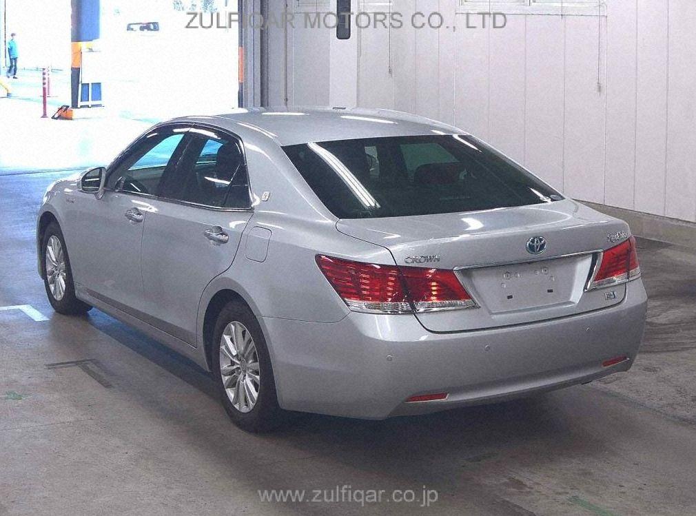 TOYOTA CROWN HYBRID 2015 Image 2