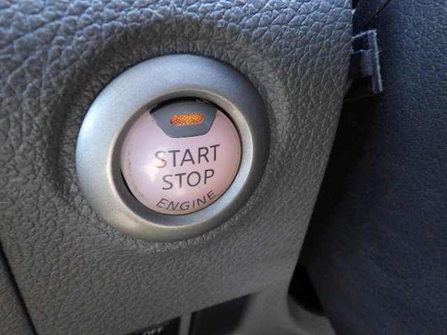 NISSAN NV350 CARAVAN 2017 Image 25