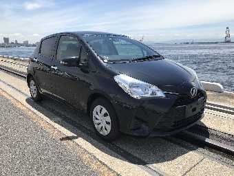 TOYOTA VITZ 2018 Image 11