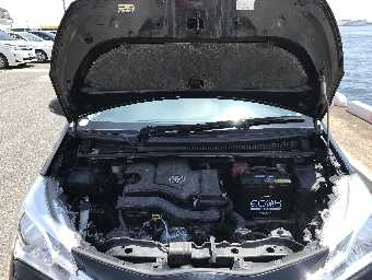 TOYOTA VITZ 2018 Image 18