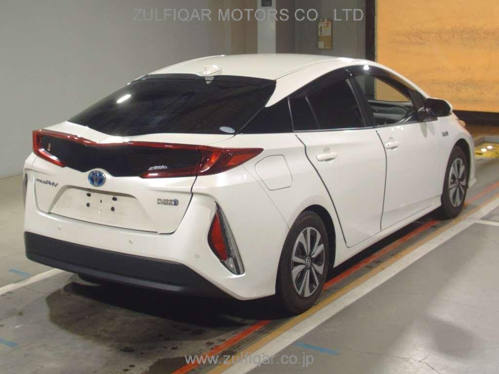 TOYOTA PRIUS PHV 2019 Image 2