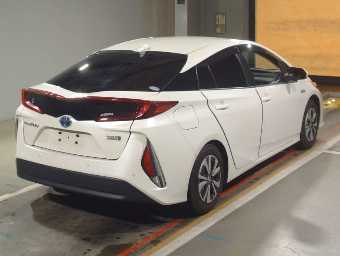 TOYOTA PRIUS PHV 2019 Image 2