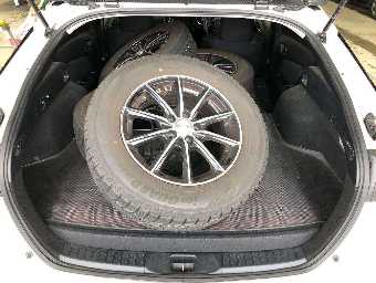 TOYOTA PRIUS PHV 2019 Image 7