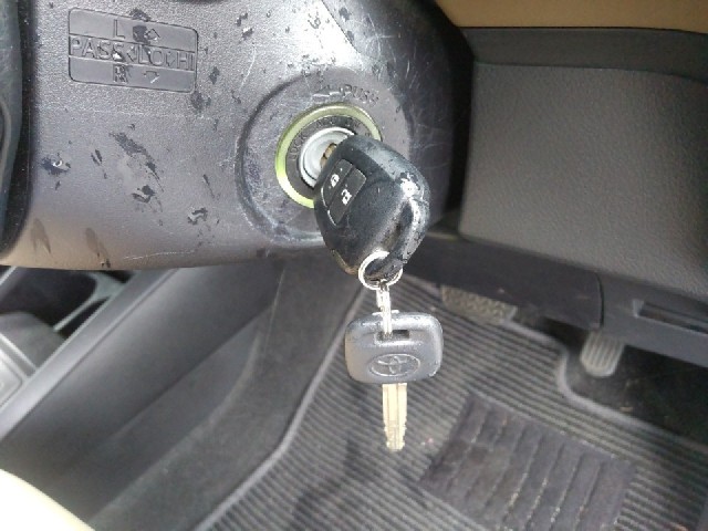 TOYOTA COROLLA AXIO 2014 Image 19