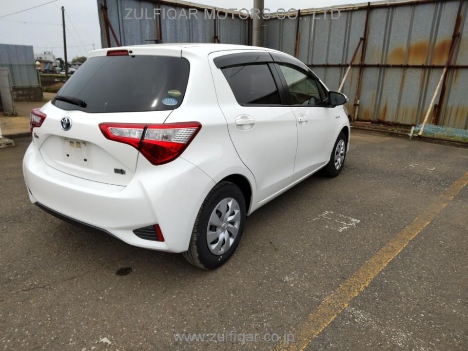 TOYOTA VITZ 2019 Image 2