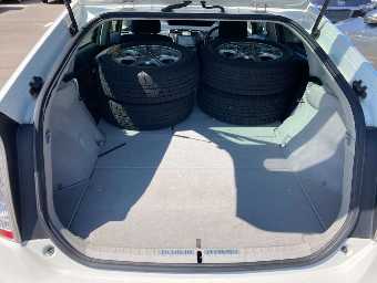 TOYOTA PRIUS PHV 2014 Image 8