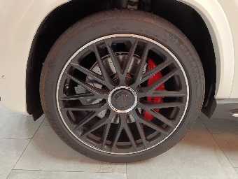 MERCEDES AMG GLS 2023 Image 15