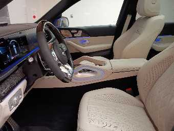 MERCEDES AMG GLS 2023 Image 20