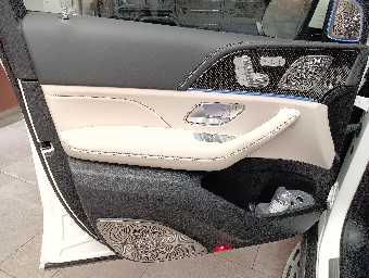 MERCEDES AMG GLS 2023 Image 22