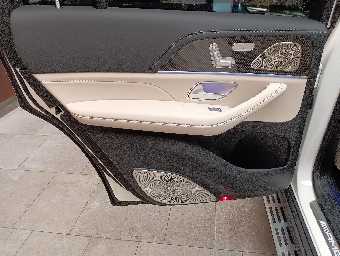 MERCEDES AMG GLS 2023 Image 27