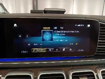 MERCEDES AMG GLS 2023 Image 42