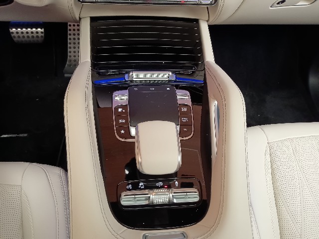 MERCEDES AMG GLS 2023 Image 52