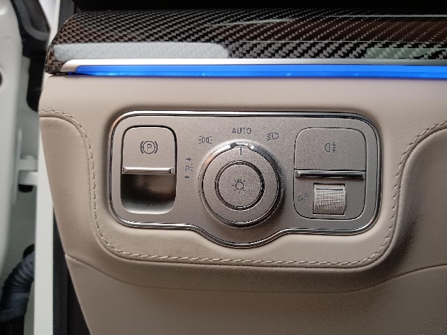 MERCEDES AMG GLS 2023 Image 60