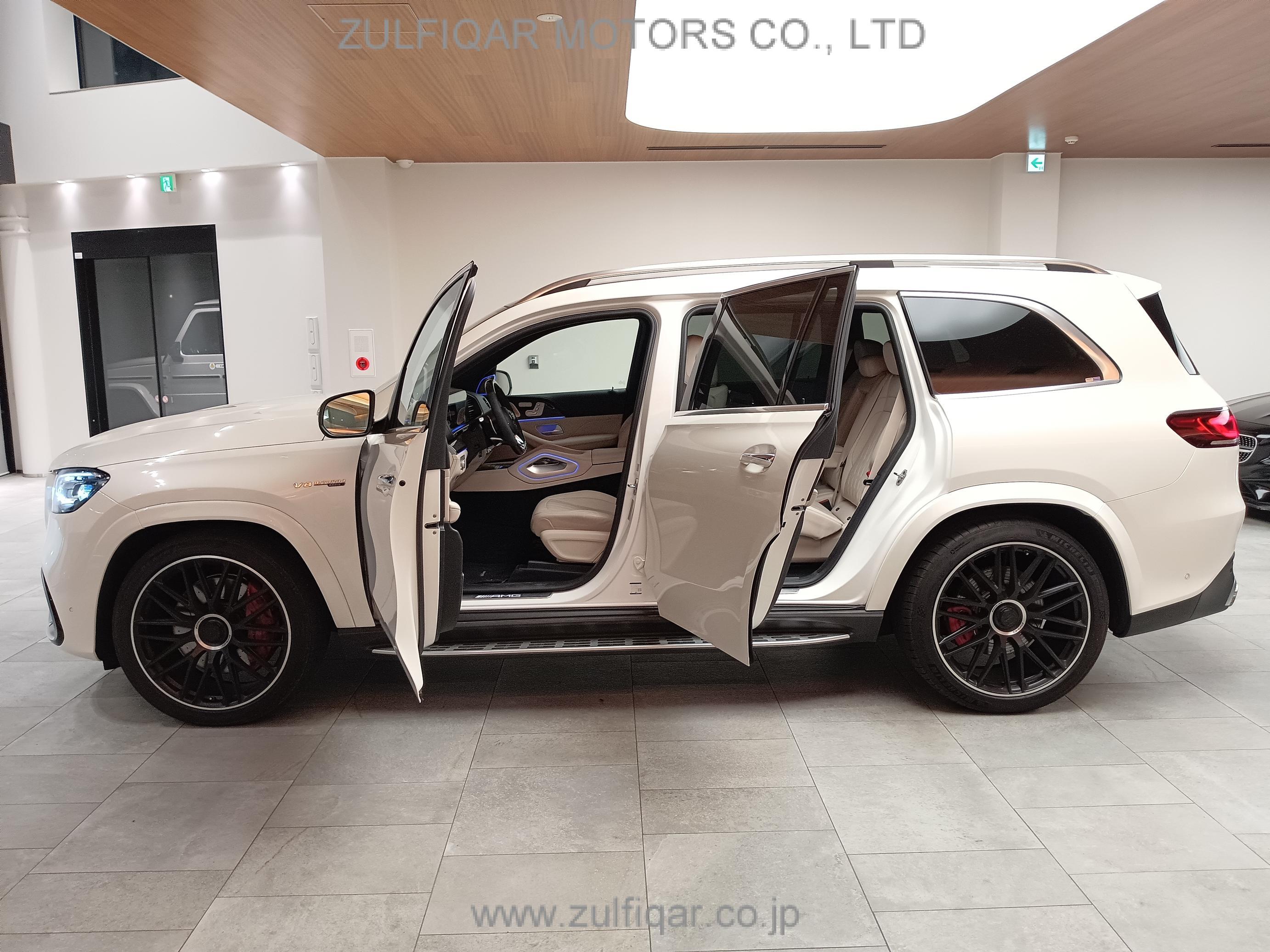 MERCEDES AMG GLS 2023 Image 9