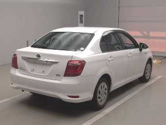 TOYOTA COROLLA AXIO 2018 Image 2
