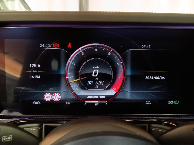 MERCEDES AMG G CLASS 2022 Image 28