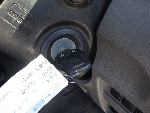 NISSAN NV350 CARAVAN 2014 Image 29