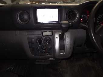 NISSAN NV350 CARAVAN 2014 Image 3