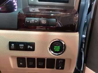 TOYOTA VELLFIRE 2012 Image 9