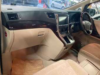 TOYOTA VELLFIRE 2012 Image 10