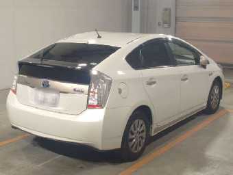 TOYOTA PRIUS PHV 2014 Image 2