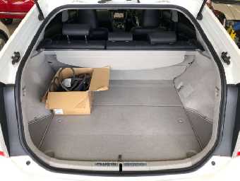 TOYOTA PRIUS PHV 2014 Image 8