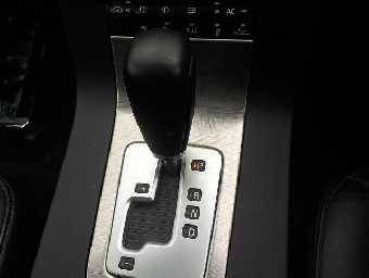 VOLVO V70 2011 Image 11