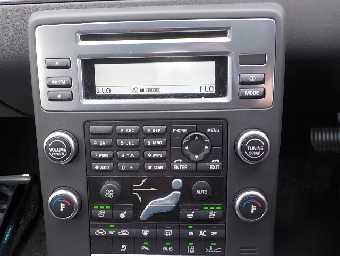 VOLVO V70 2011 Image 10