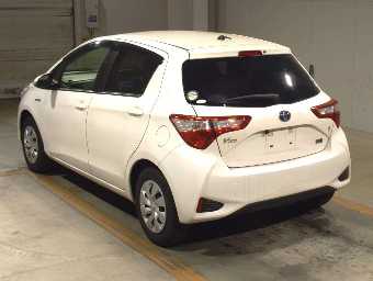 TOYOTA VITZ 2019 Image 4