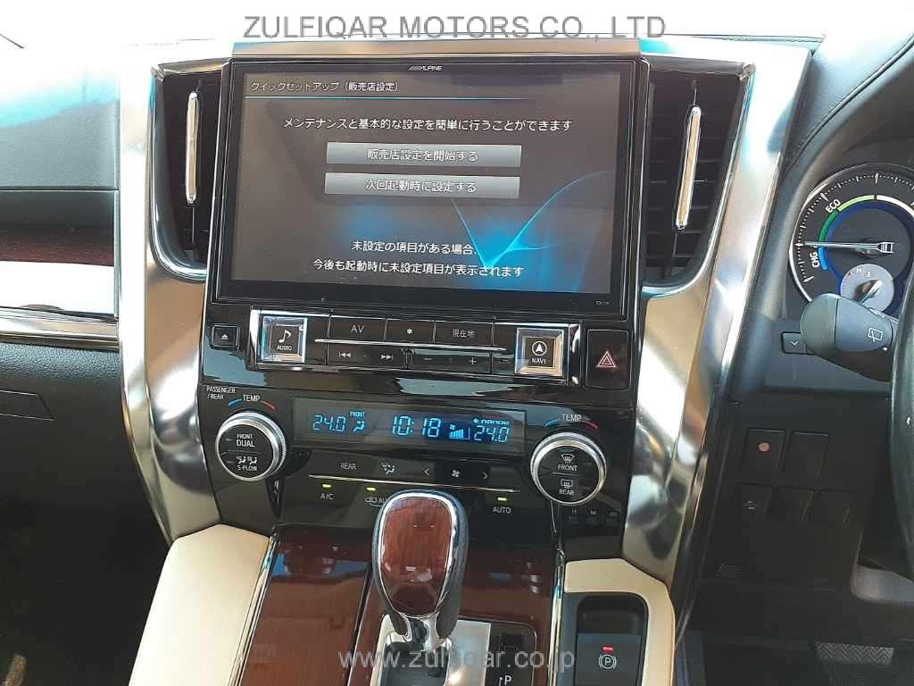 TOYOTA VELLFIRE 2017 Image 9