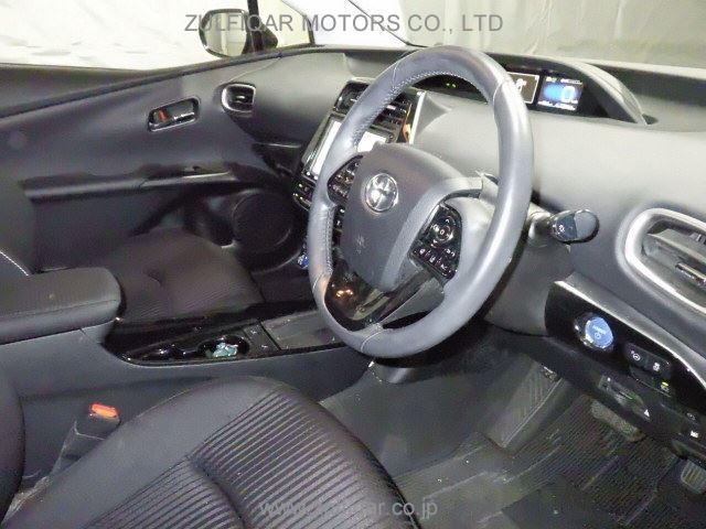 TOYOTA PRIUS PHV 2019 Image 3