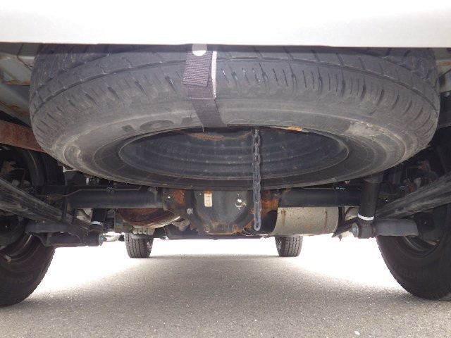 NISSAN NV350 CARAVAN 2019 Image 36