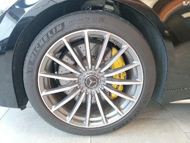 MERCEDES AMG GT 2019 Image 19