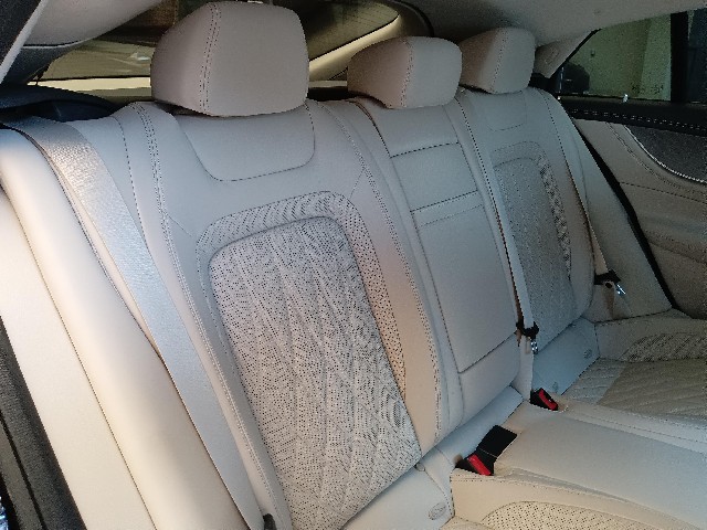 MERCEDES AMG GT 2019 Image 32