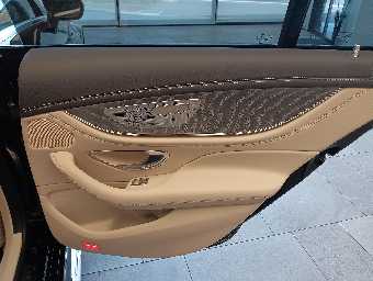 MERCEDES AMG GT 2019 Image 27