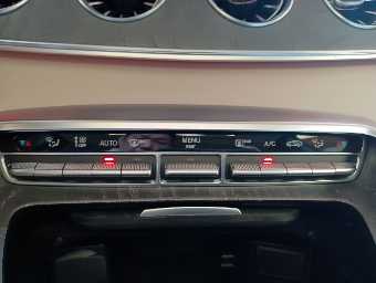 MERCEDES AMG GT 2019 Image 39