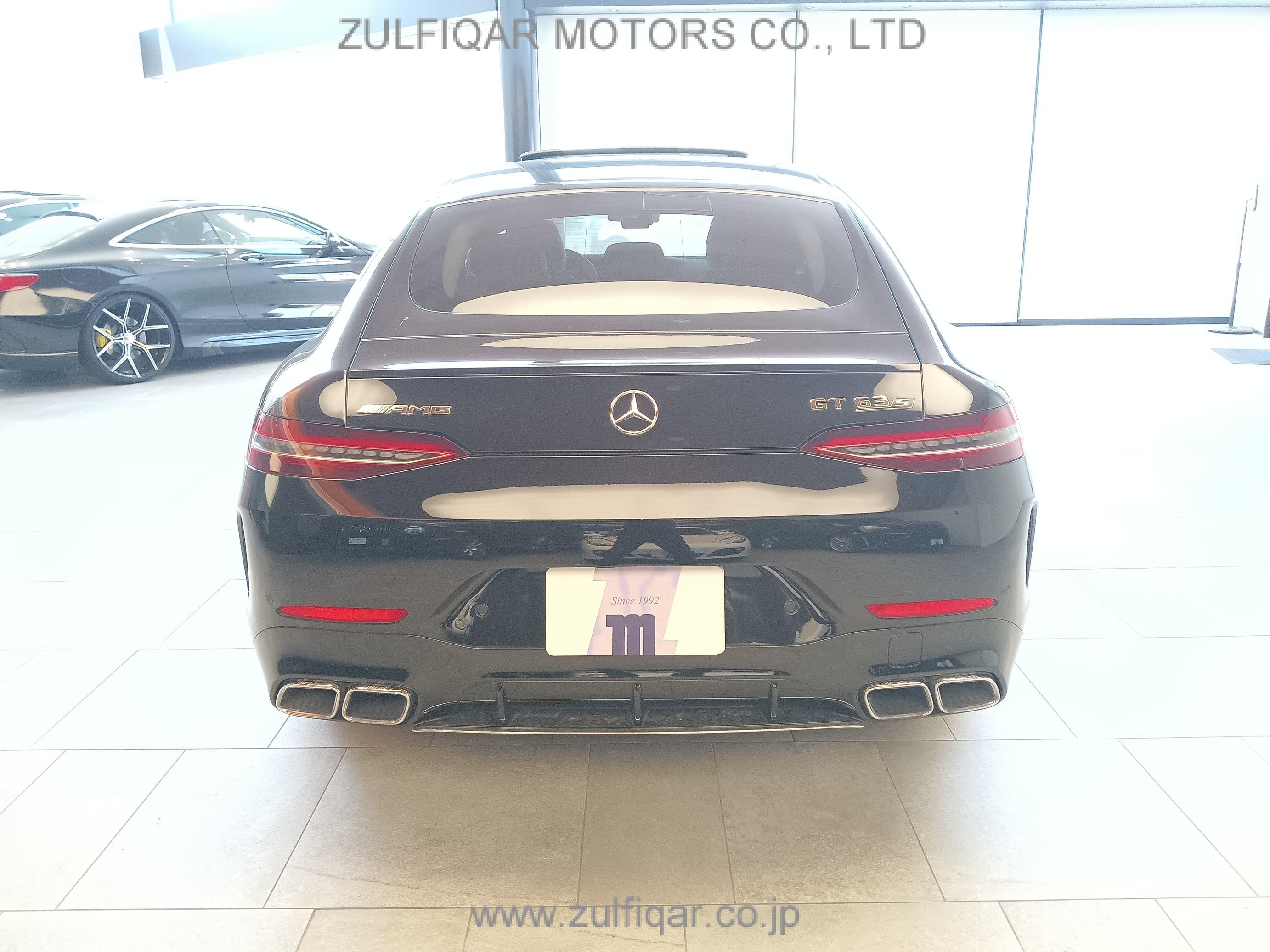 MERCEDES AMG GT 2019 Image 8