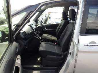 NISSAN SERENA 2019 Image 19