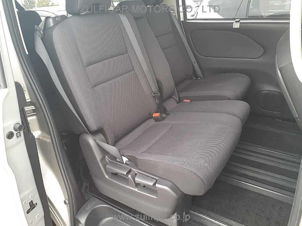 NISSAN SERENA 2019 Image 10