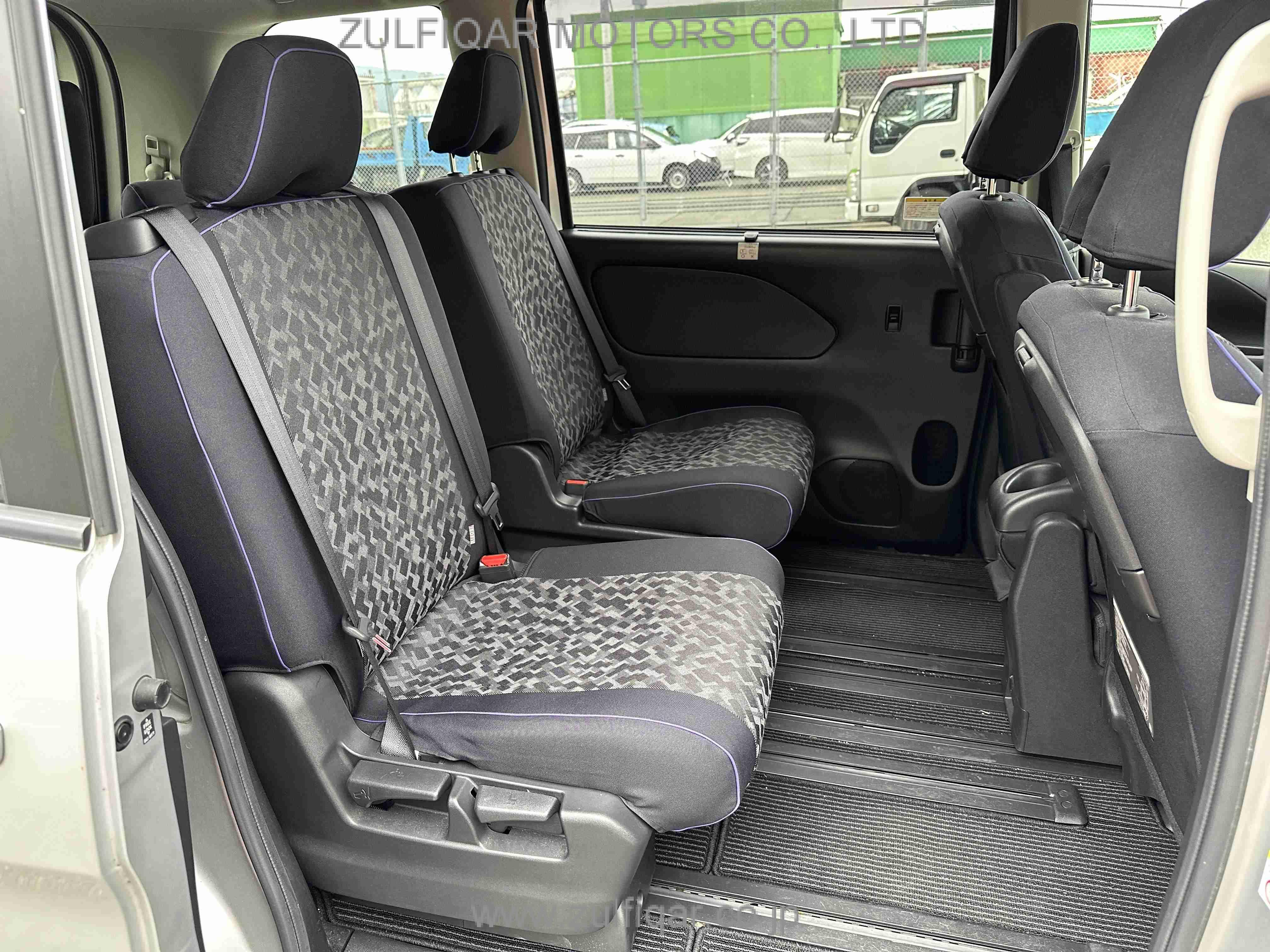 NISSAN SERENA 2019 Image 25