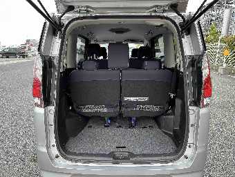 NISSAN SERENA 2019 Image 21