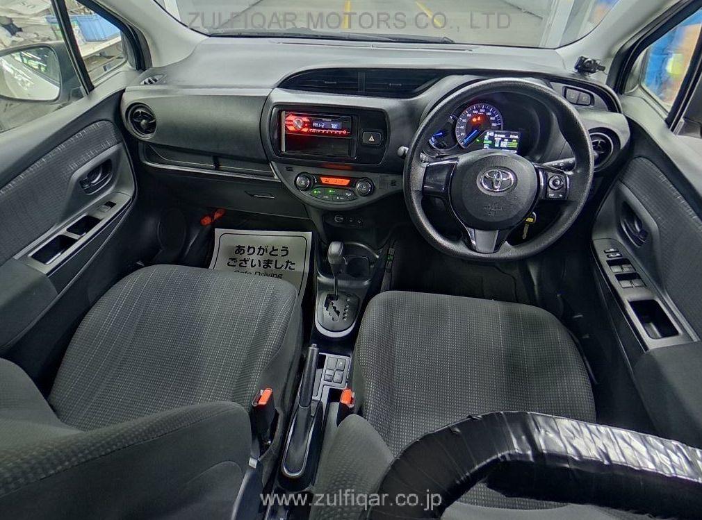 TOYOTA VITZ 2019 Image 3