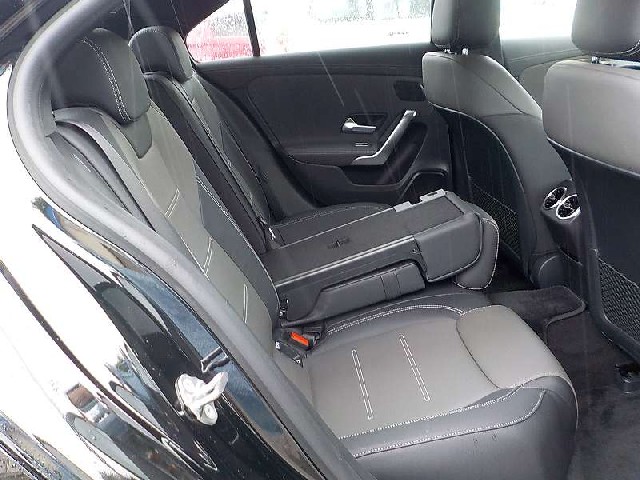 MERCEDES BENZ A CLASS 2020 Image 23