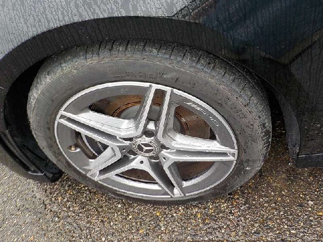 MERCEDES BENZ A CLASS 2020 Image 29