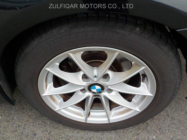 BMW 3 SERIES 2011 Image 21