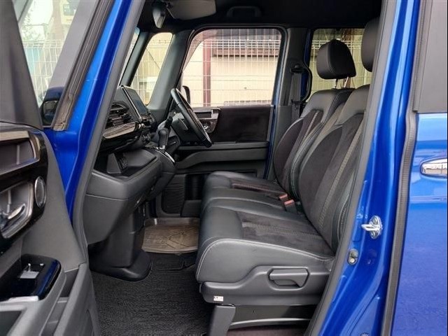 HONDA N-BOX CUSTOM 2020 Image 21