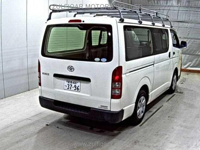 TOYOTA HIACE 2015 Image 5